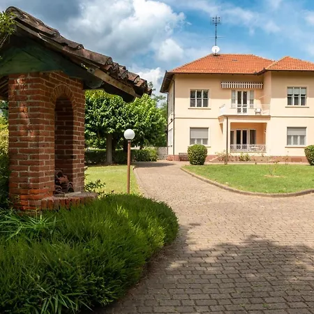 Maison Cecile In Villa. Host Marianna *