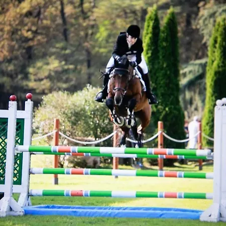 Διαμέρισμα Maison Cecile In Villa. Host Marianna Agliè